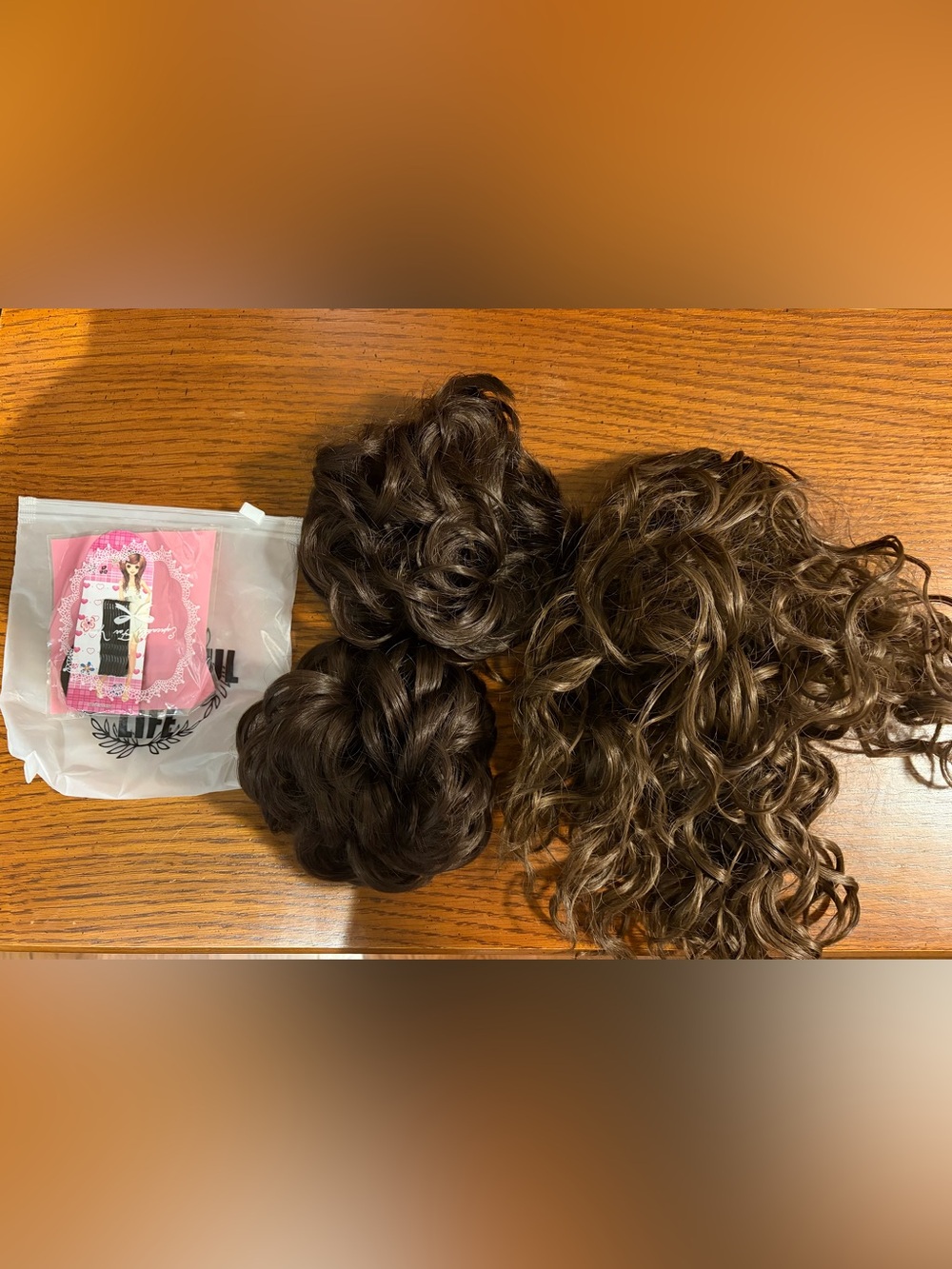 Point tail hair extensions and clip